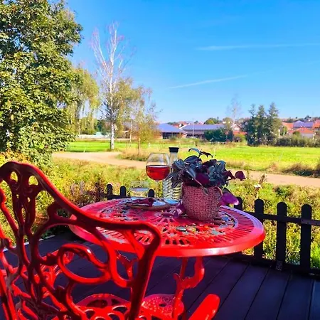 Ruhige Mit Garten Am Fluss *