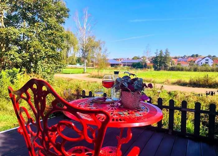 Neue Pfaelzerwald Mit Garten Am Fluss *